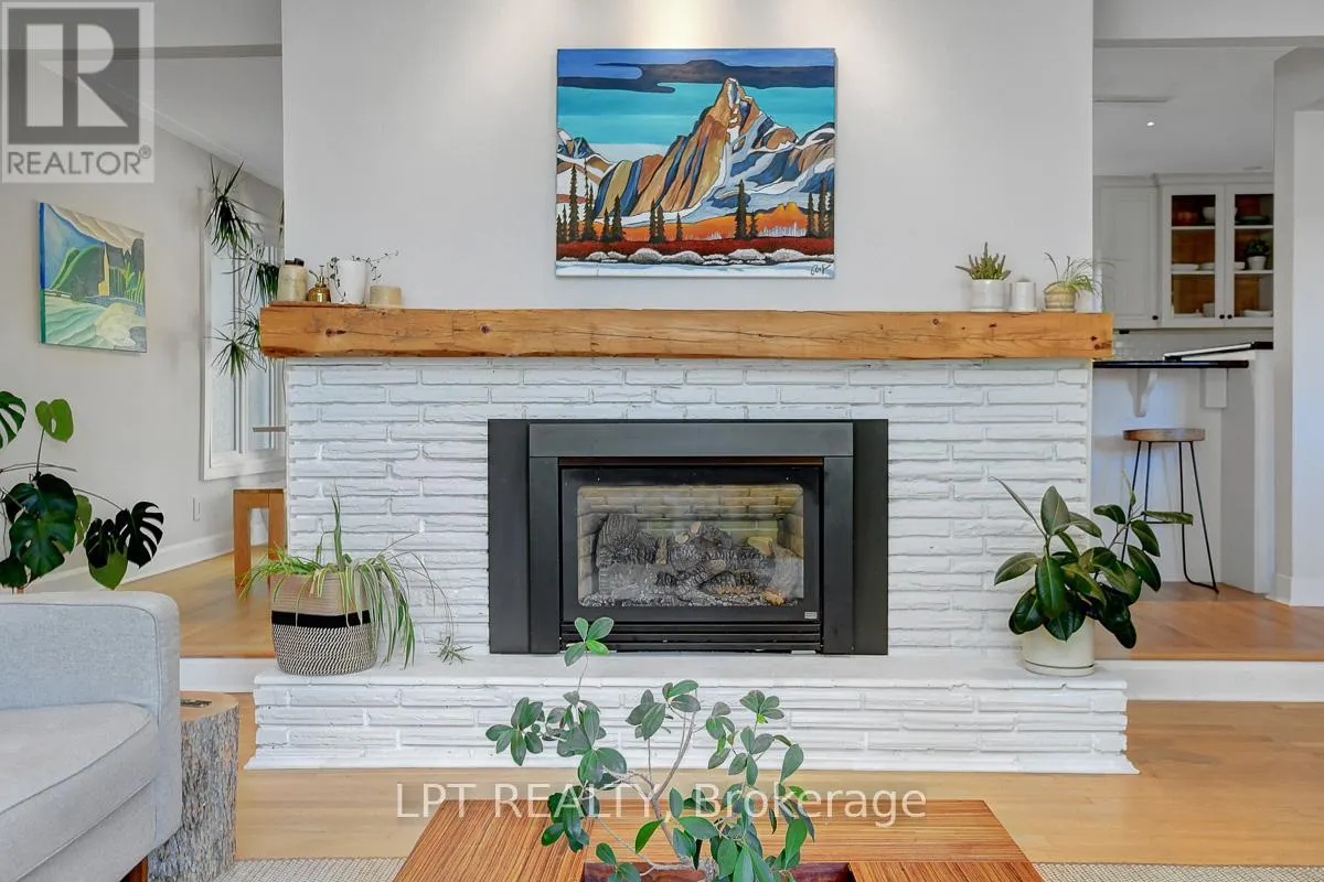 353 MOUNTBATTEN AVENUE