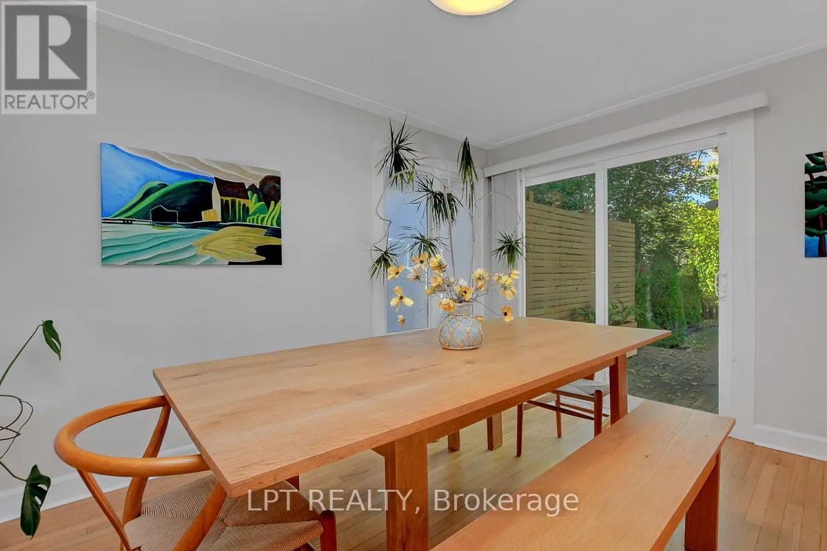353 MOUNTBATTEN AVENUE