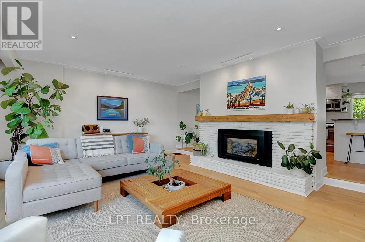 353 MOUNTBATTEN AVENUE