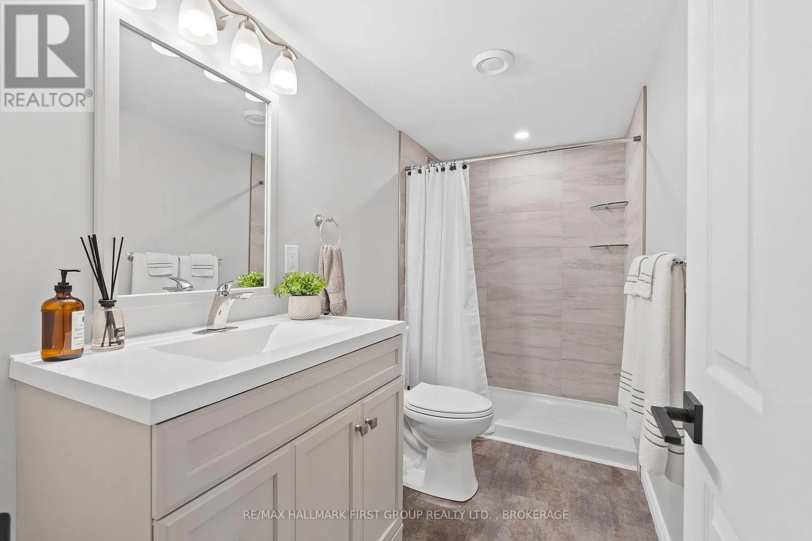 1107 WOODHAVEN DRIVE