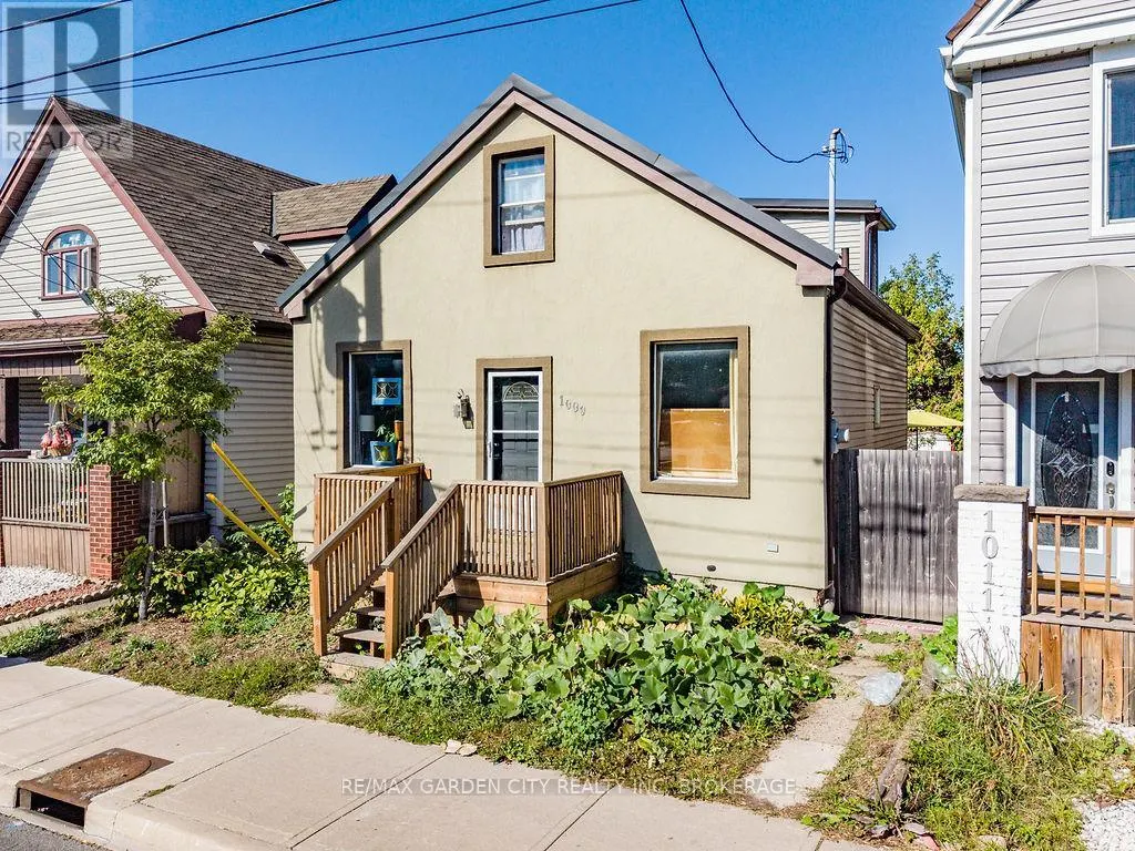 1009 CANNON STREET E