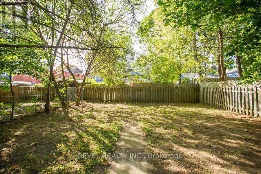 235 DARLING STREET