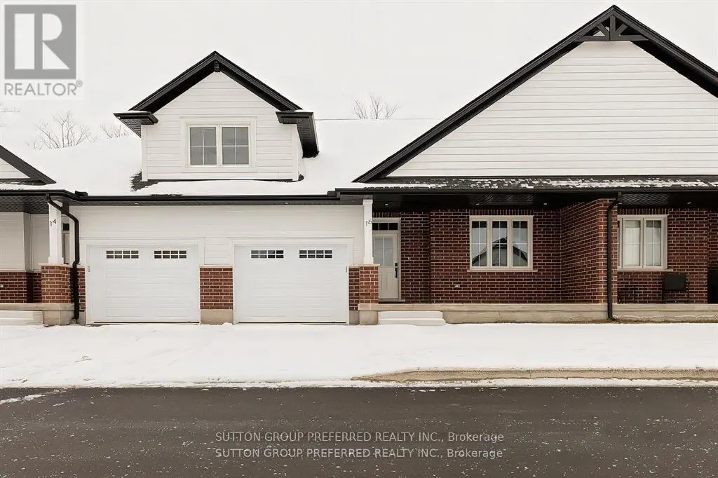 16 - 175 GLENGARIFF DRIVE, #16