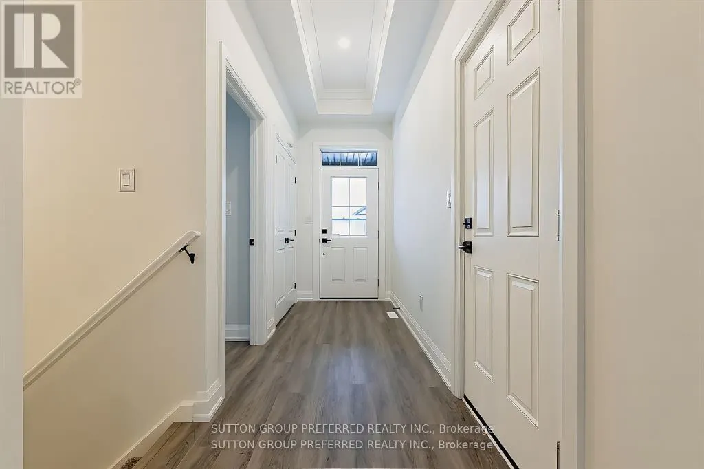 16 - 175 GLENGARIFF DRIVE, #16