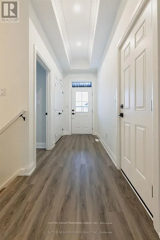 16 - 175 GLENGARIFF DRIVE, #16