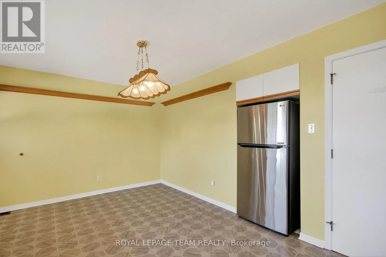 1264 MORRISON DRIVE