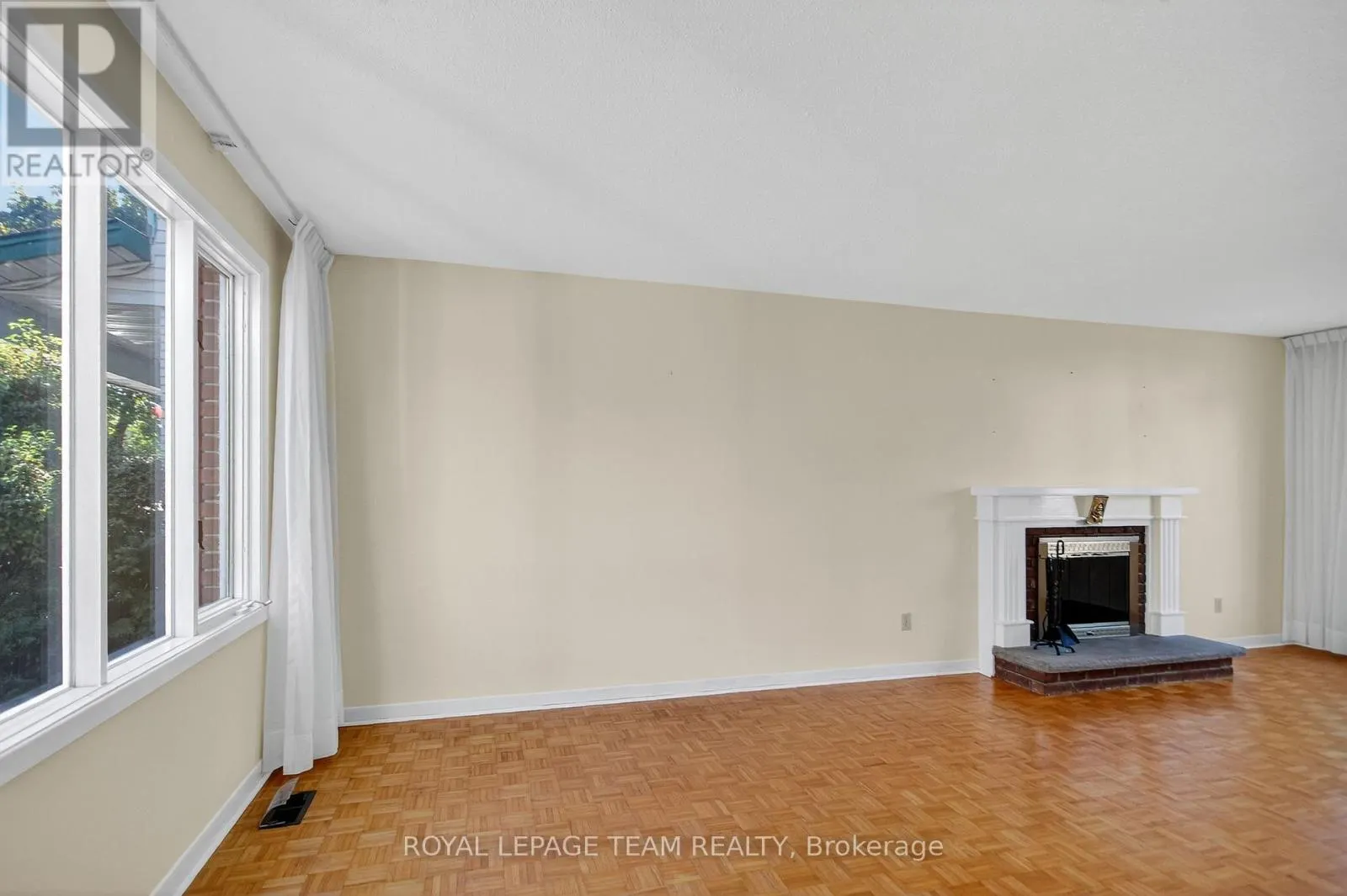 1264 MORRISON DRIVE