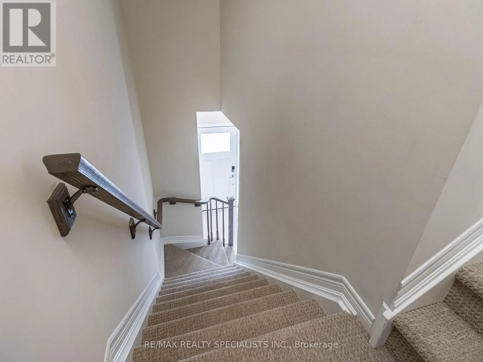 120 SYCAMORE STREET