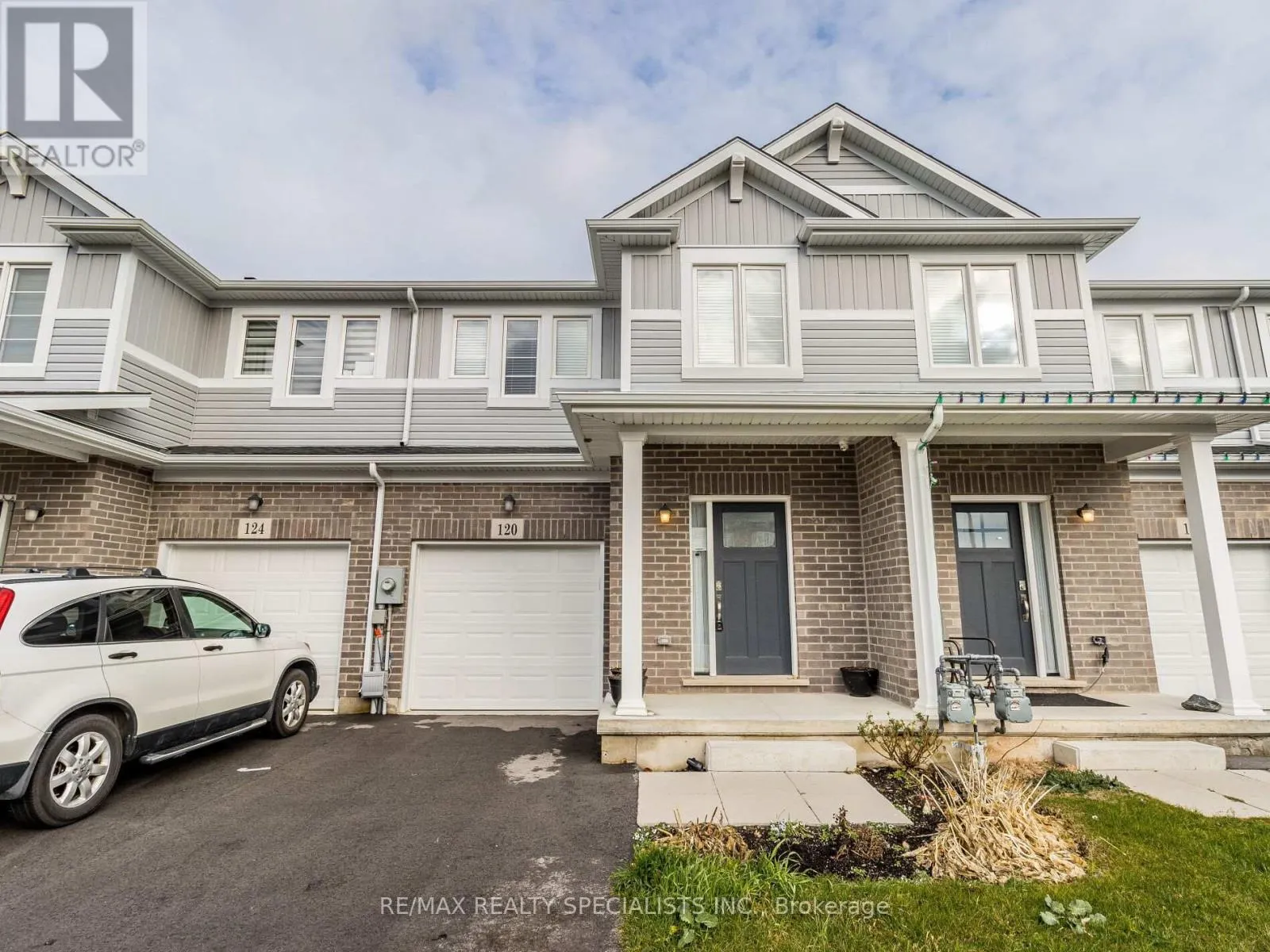 120 SYCAMORE STREET