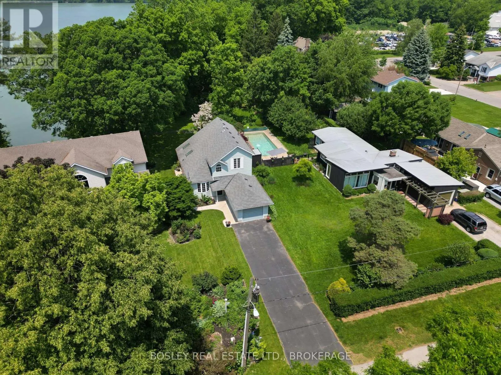 48 HENLEY DRIVE