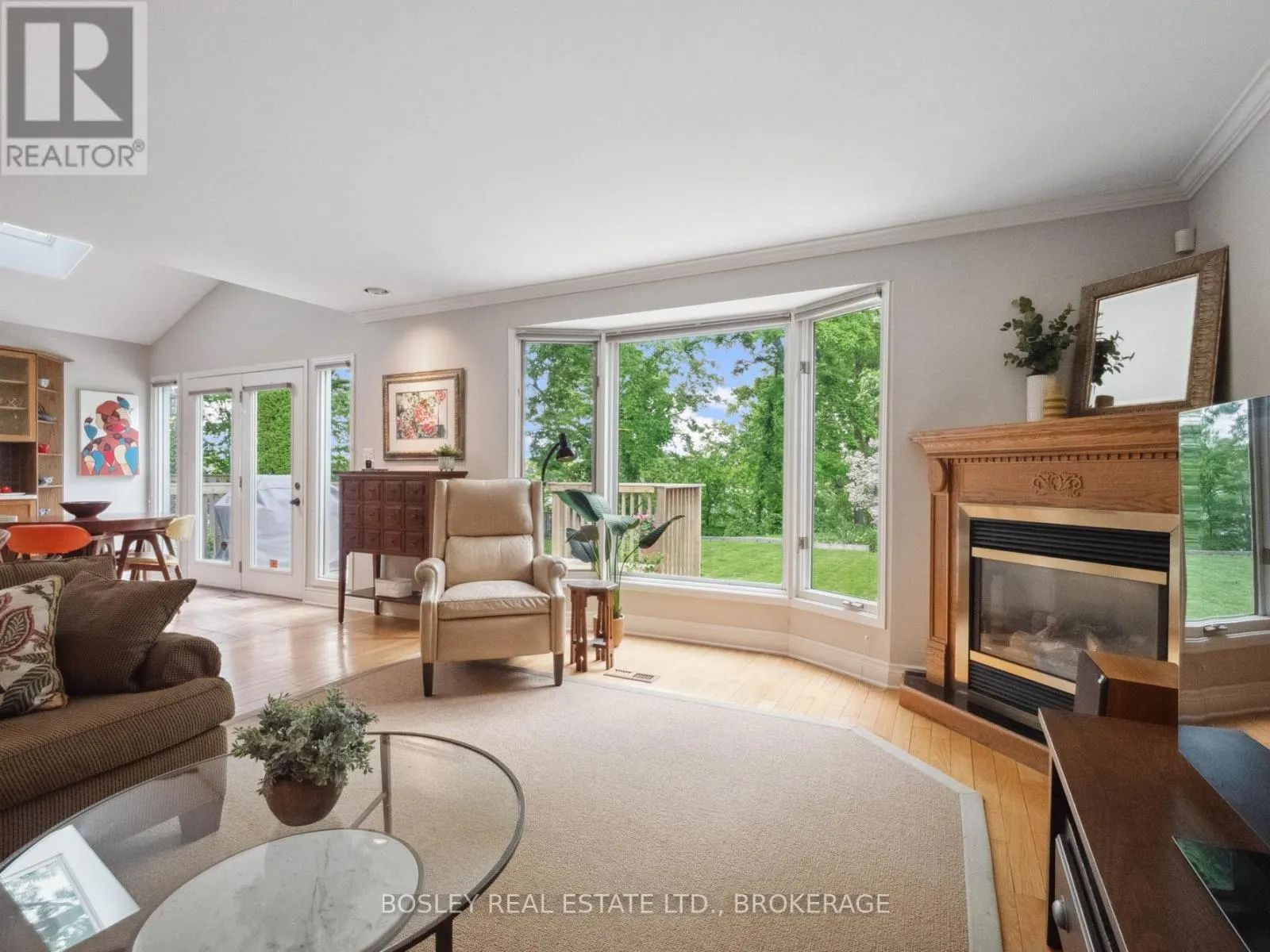 48 HENLEY DRIVE