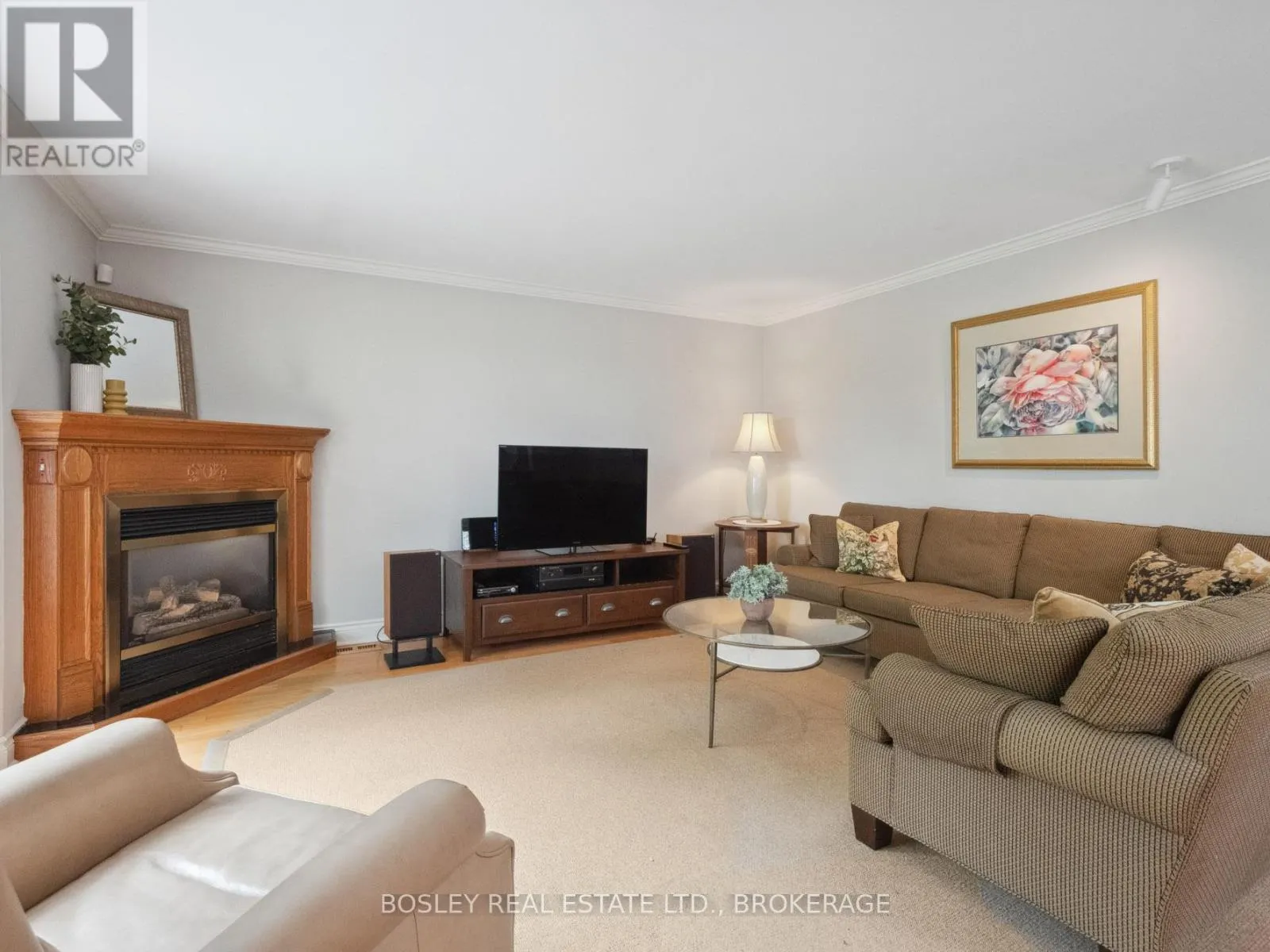 48 HENLEY DRIVE