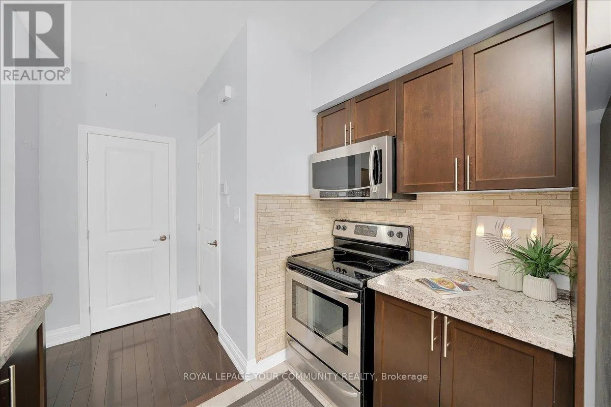 73 - 6 CHESTNUT DRIVE