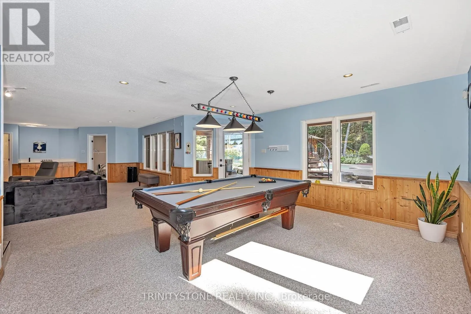 36 SAWGRASS CIRCLE