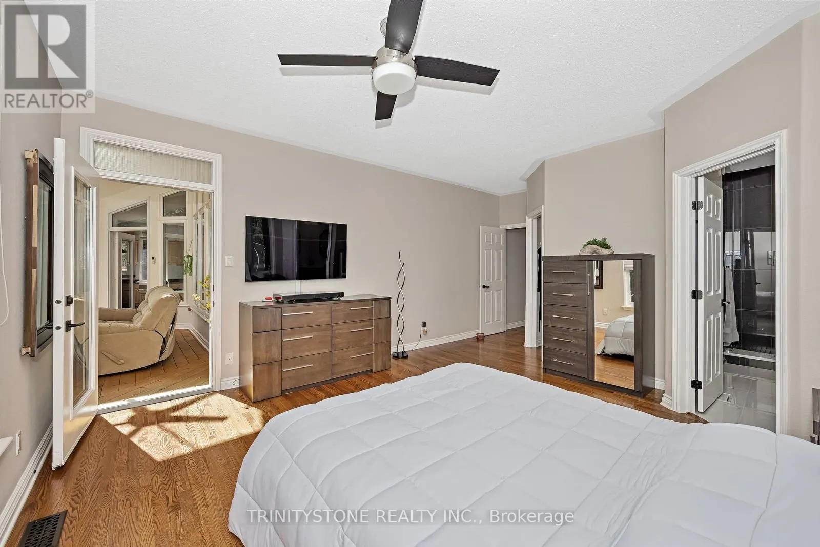 36 SAWGRASS CIRCLE