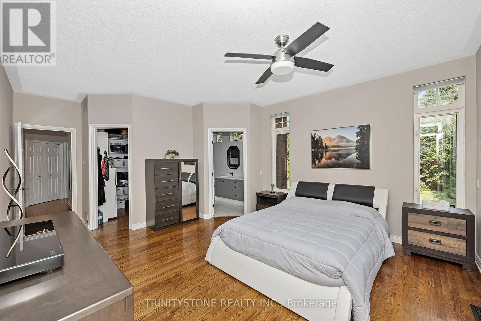 36 SAWGRASS CIRCLE