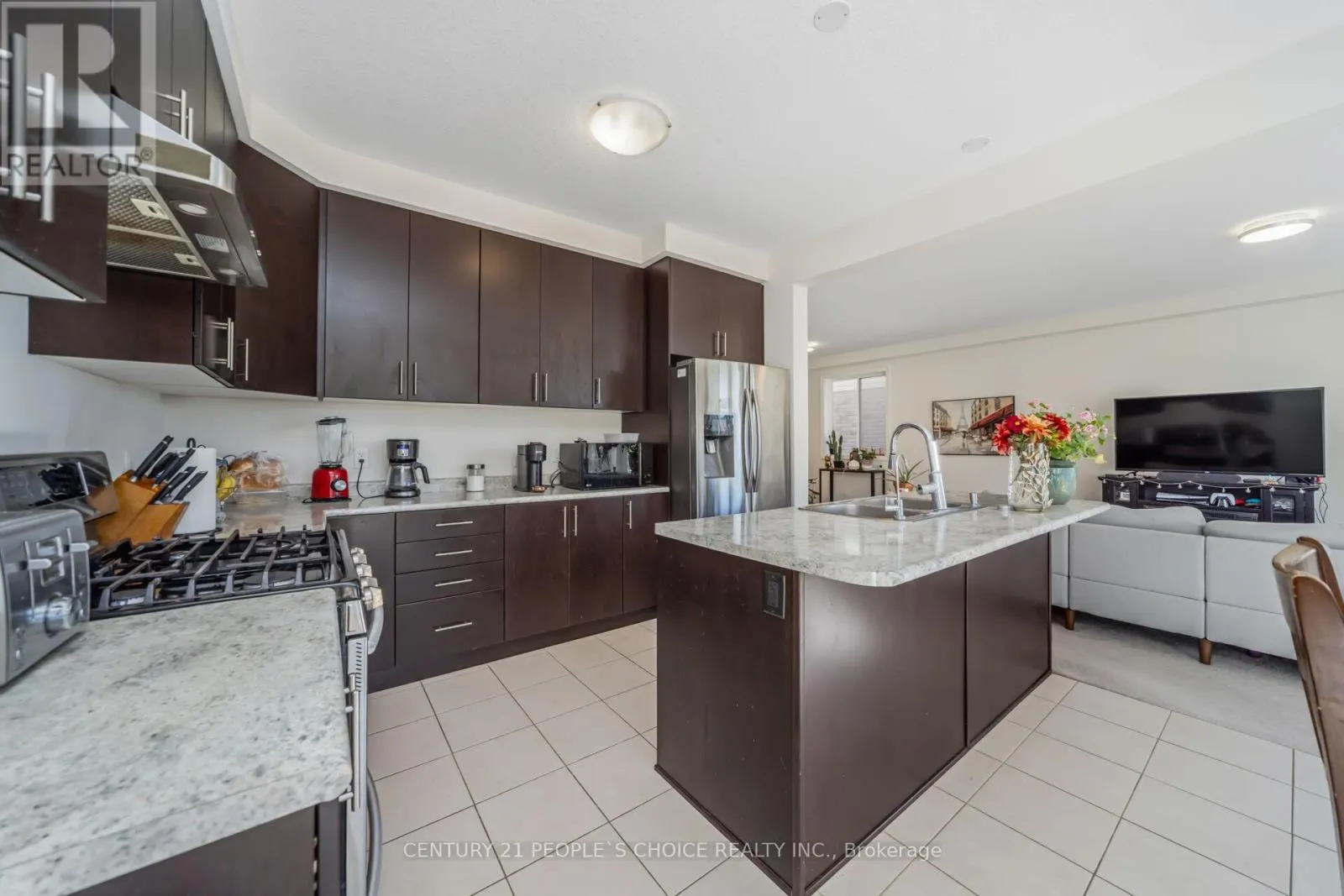 131 STEEPLECHASE WAY