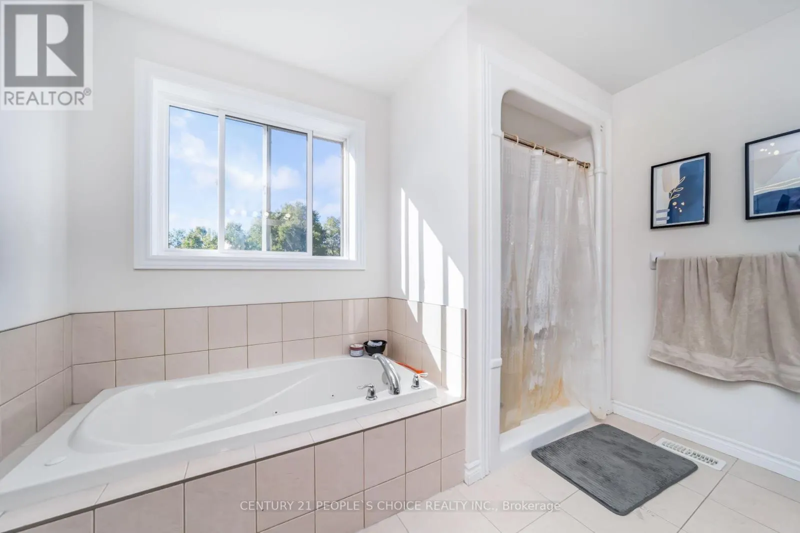 131 STEEPLECHASE WAY
