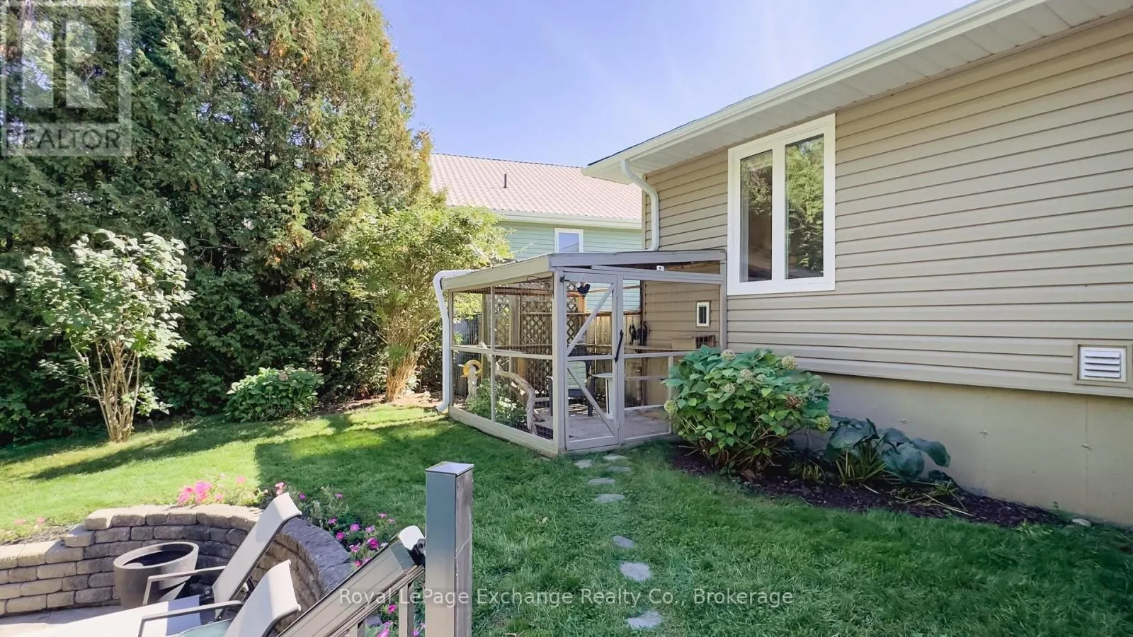 723 GOLDIE CRESCENT