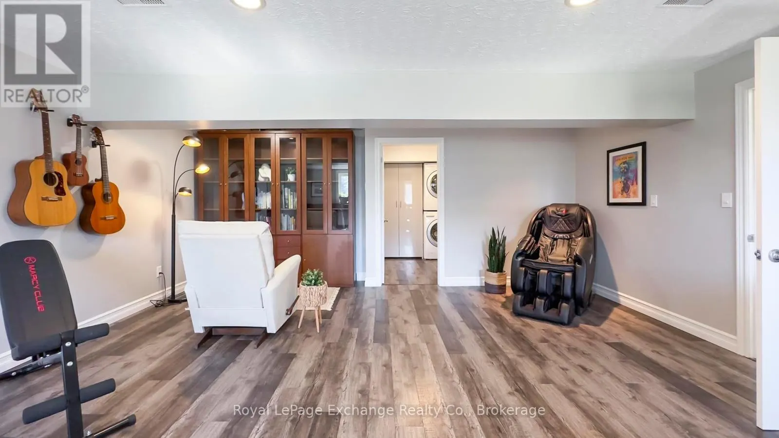 723 GOLDIE CRESCENT
