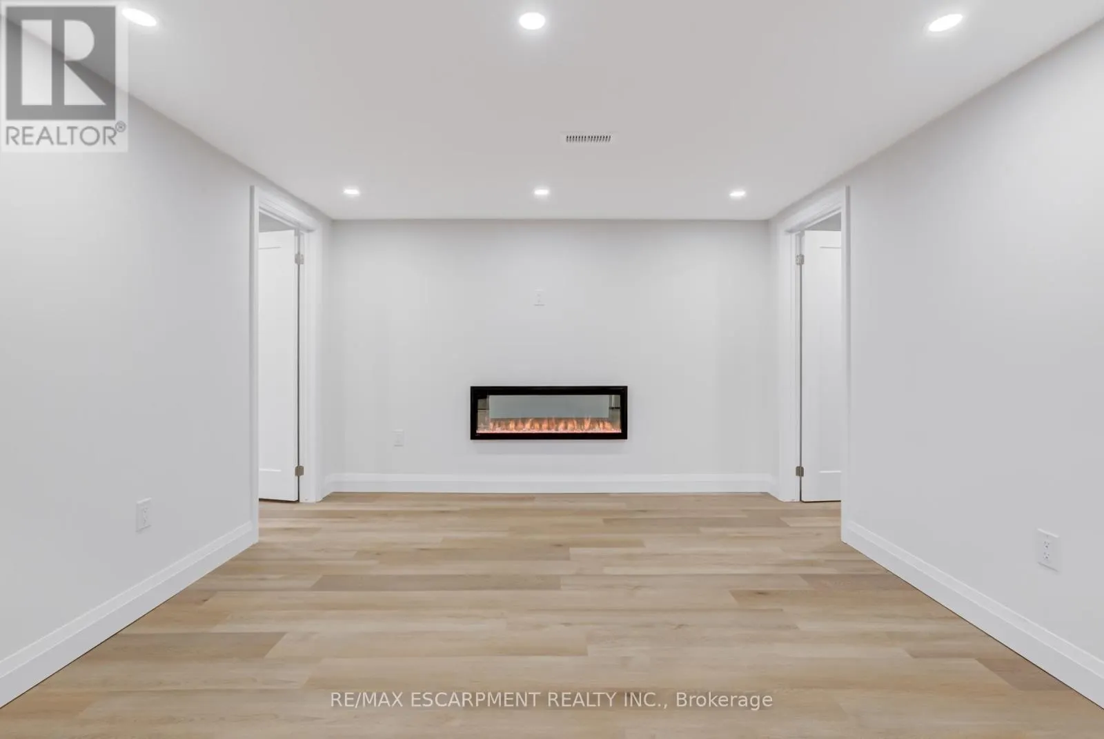 13 SKYLAND DRIVE