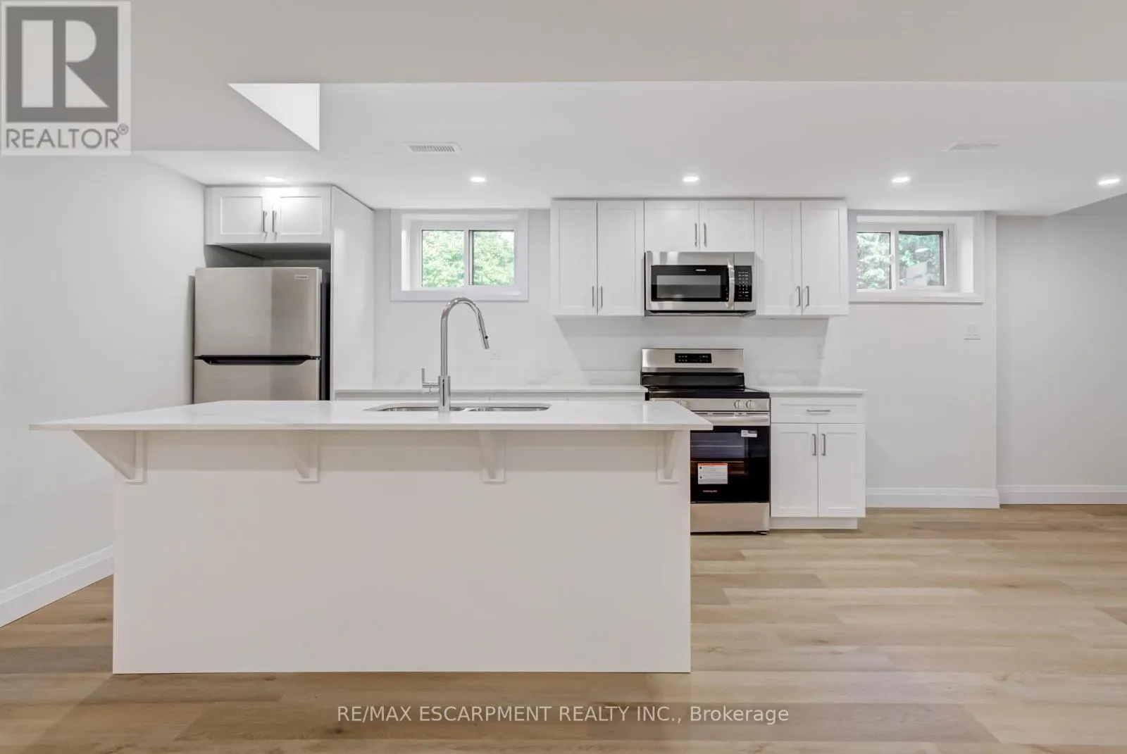 13 SKYLAND DRIVE