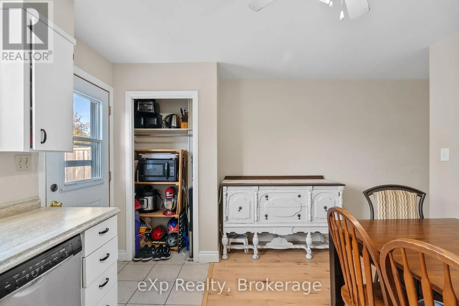 286 DUFFERIN STREET