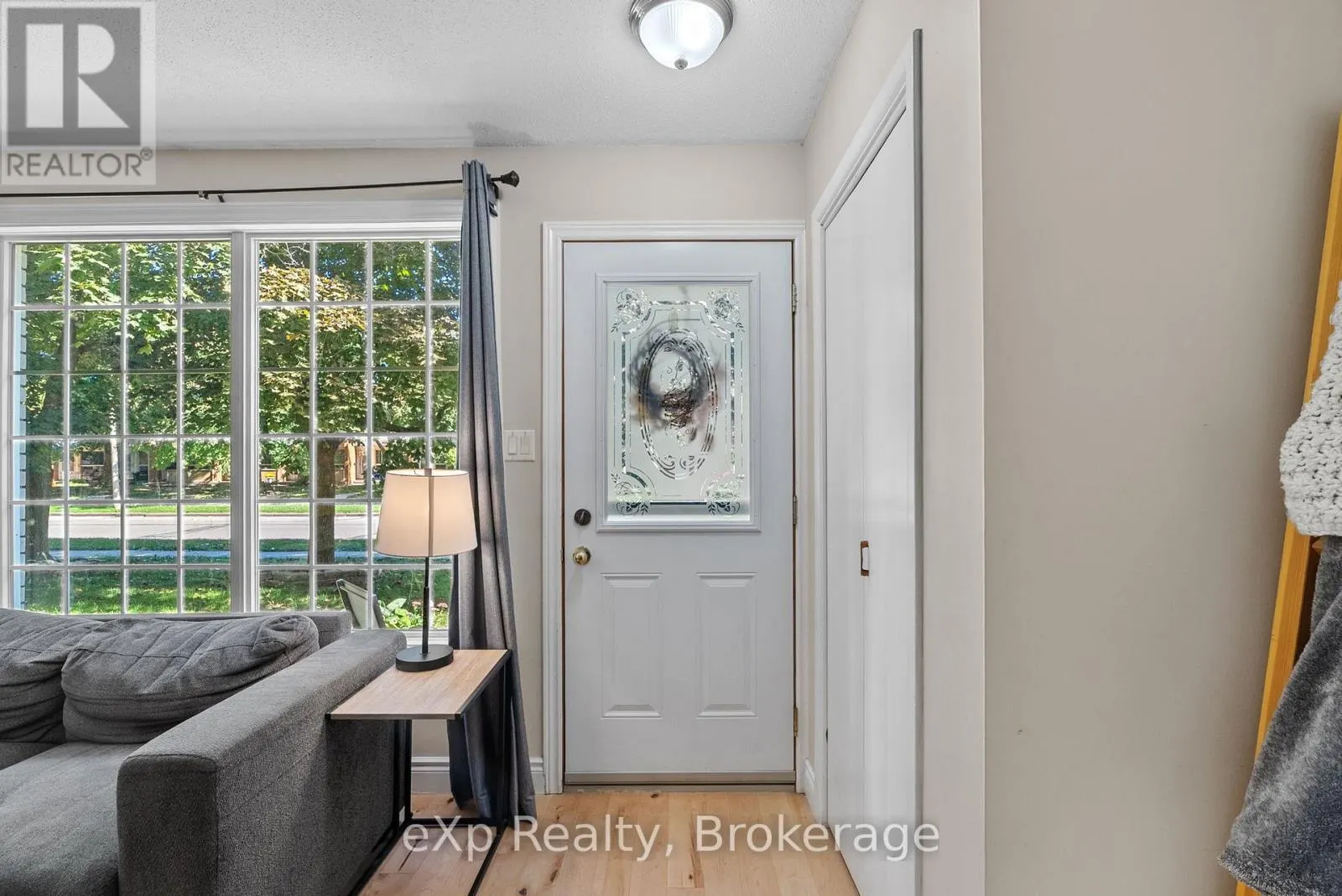 286 DUFFERIN STREET