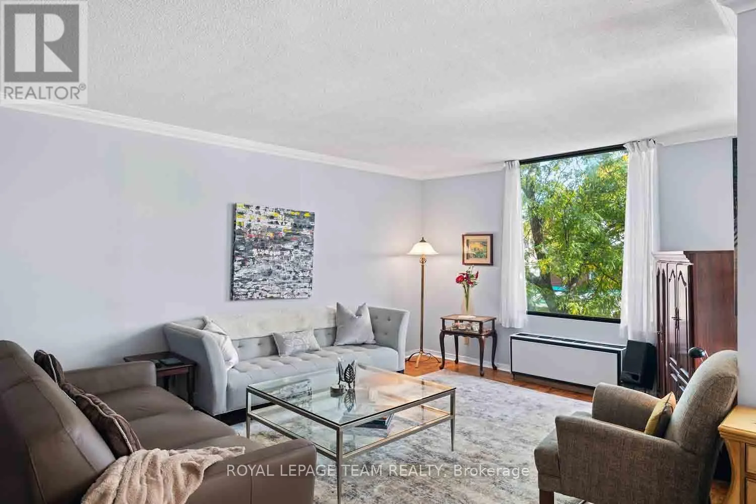 303 - 40 ARTHUR STREET