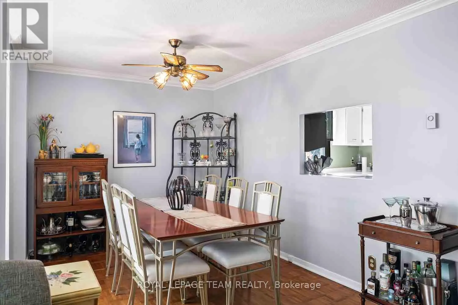303 - 40 ARTHUR STREET
