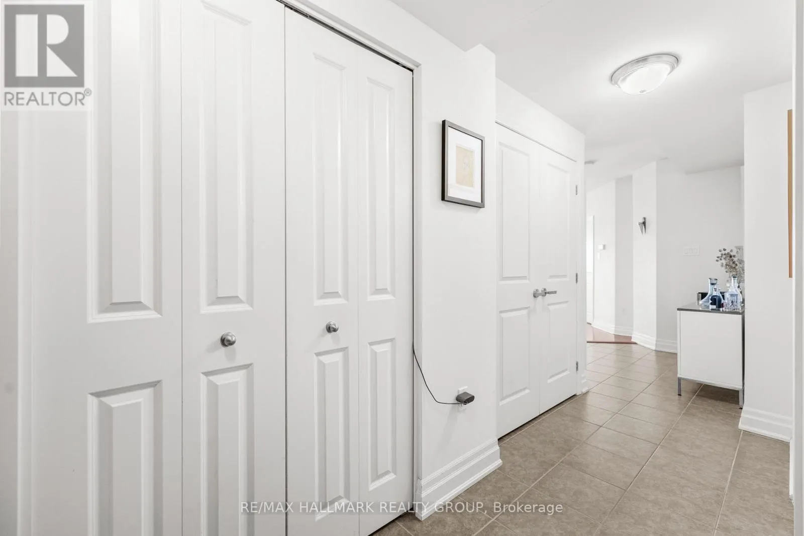 1304 - 90 LANDRY STREET