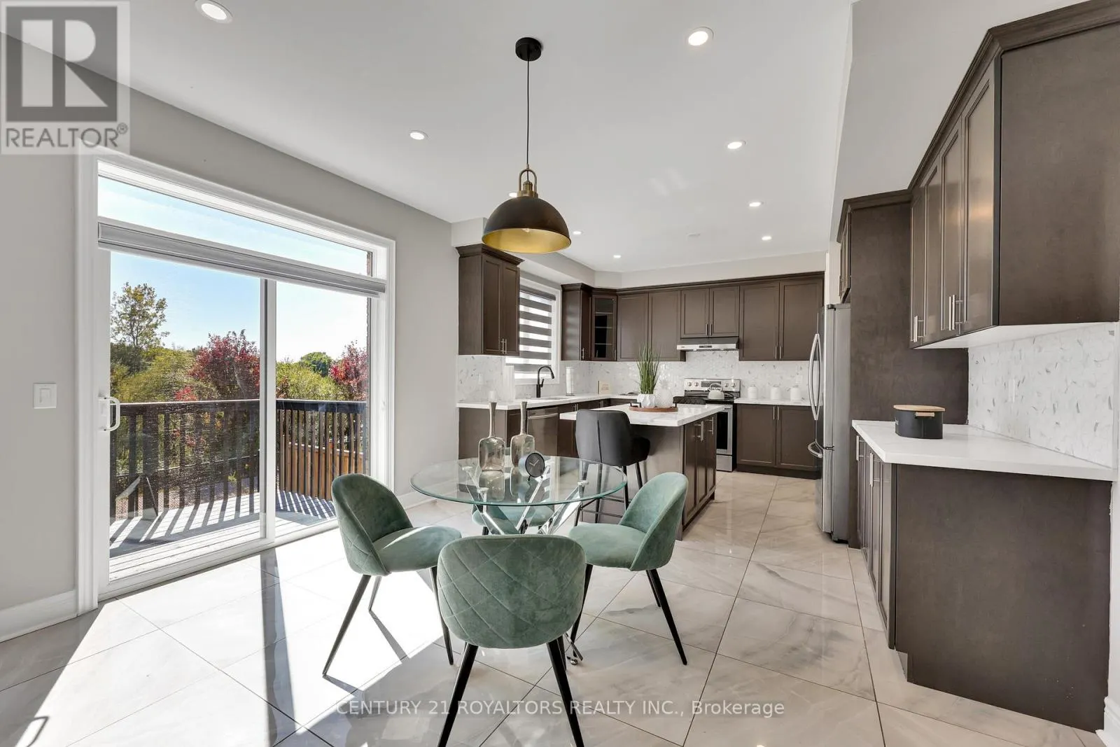 637 MCGILL LANE