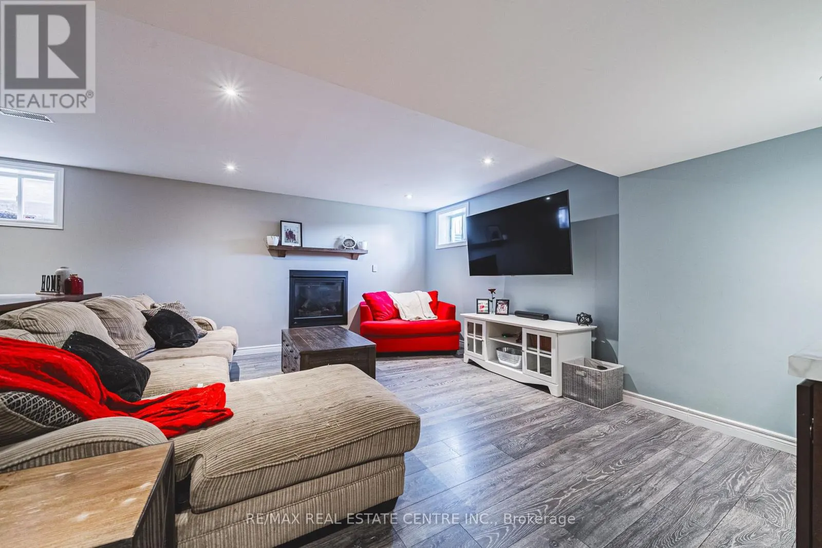 19 LIUNA COURT
