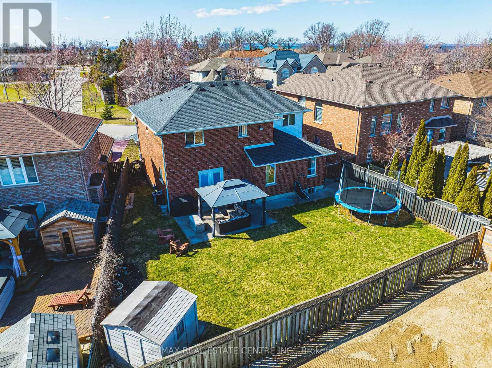 19 LIUNA COURT