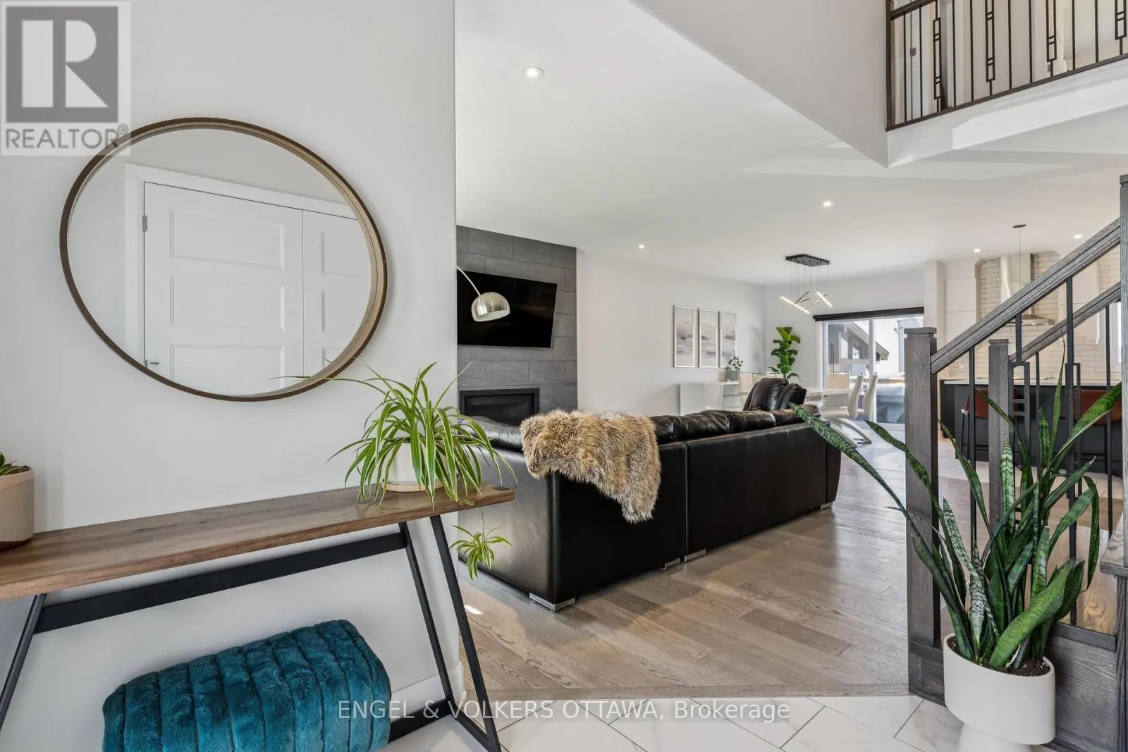 529 LUCENT STREET