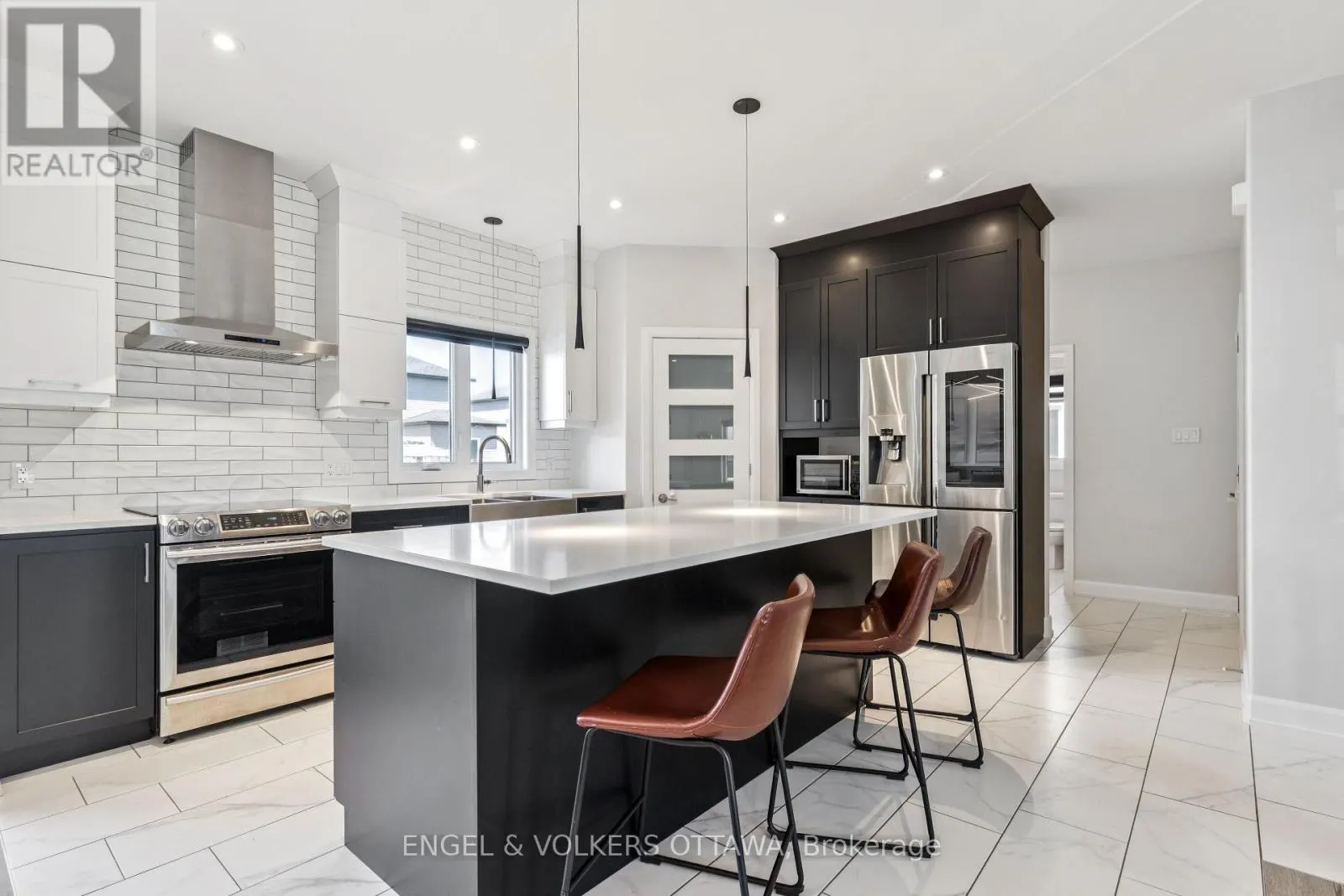 529 LUCENT STREET