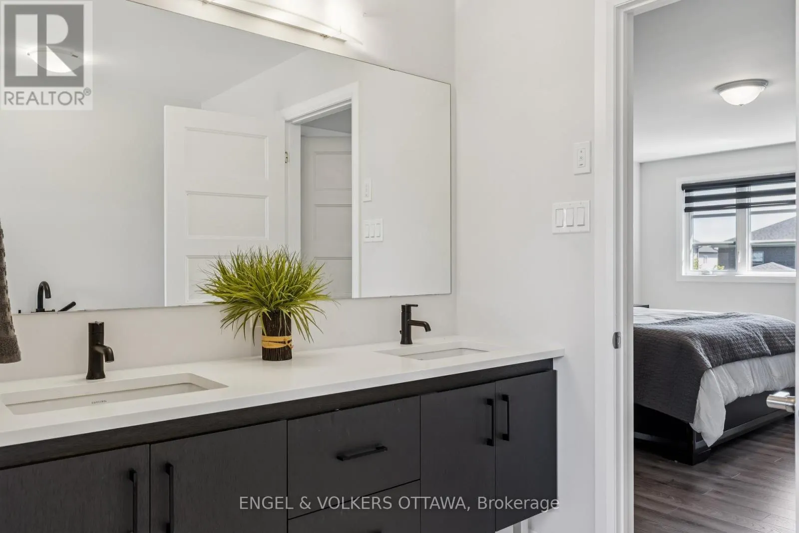 529 LUCENT STREET