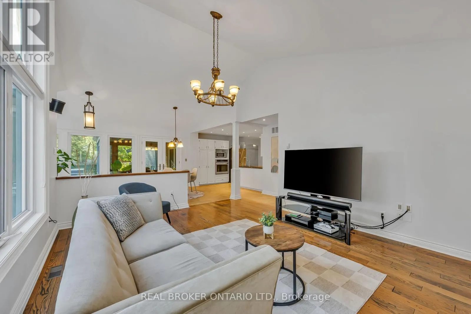 3603 DELSON DRIVE W