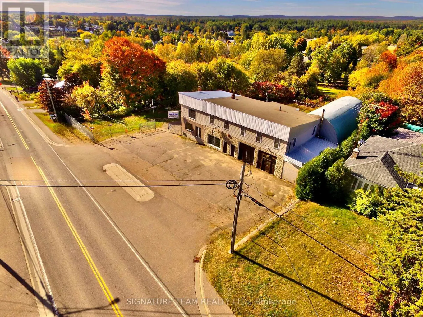 292 BONNECHERE STREET W