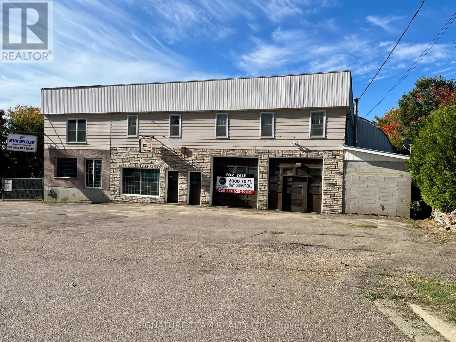 292 BONNECHERE STREET W