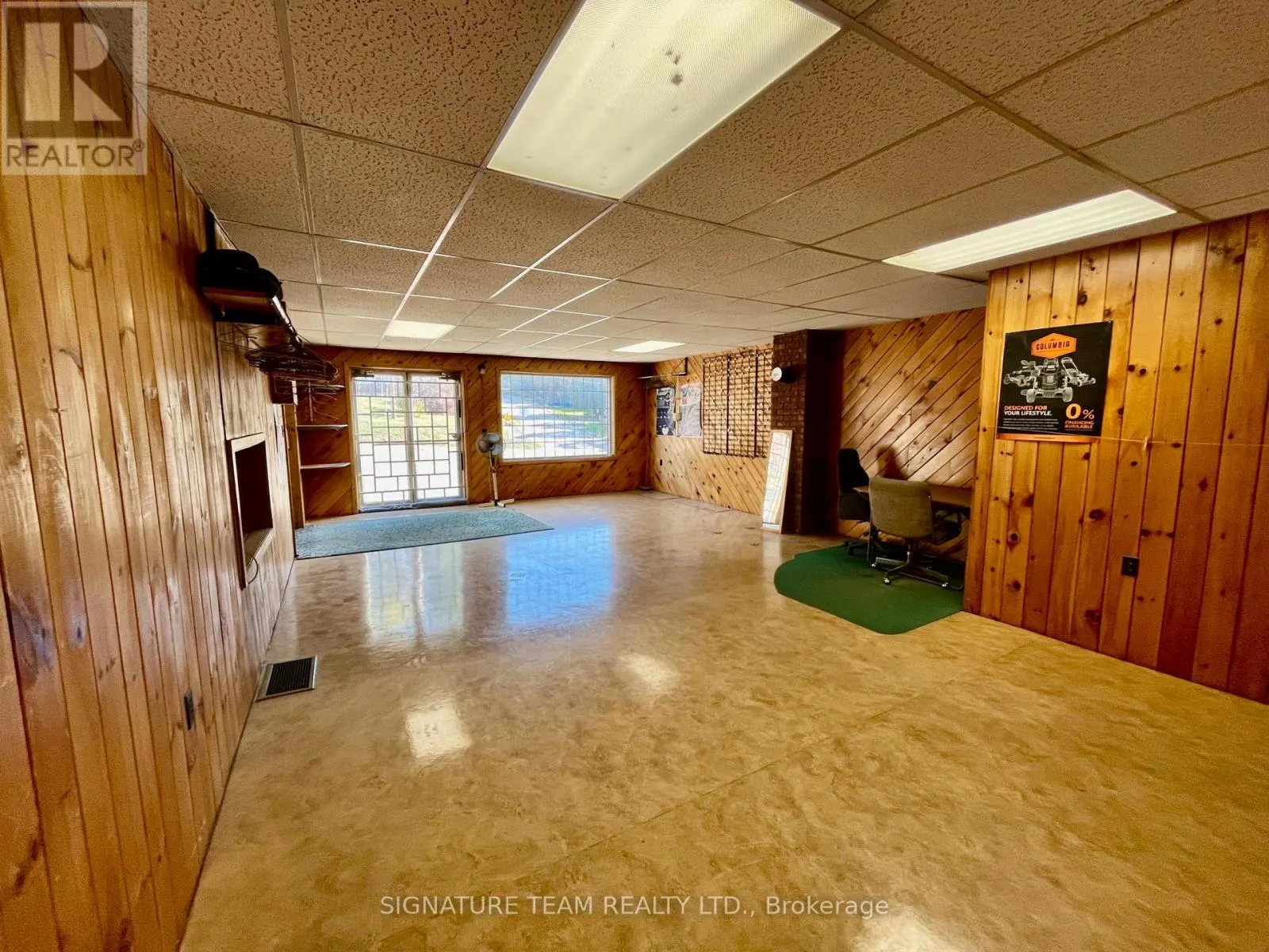 292 BONNECHERE STREET W