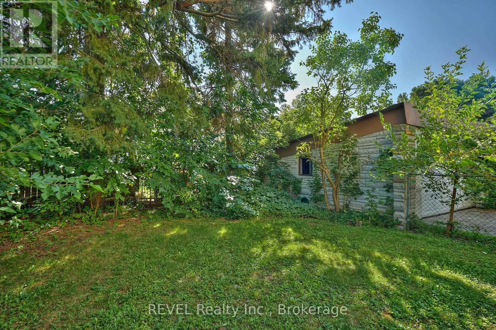 5806 PRINCE EDWARD AVENUE