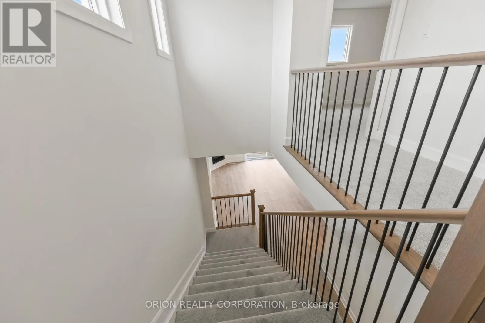 418 BUCKTHORN DRIVE