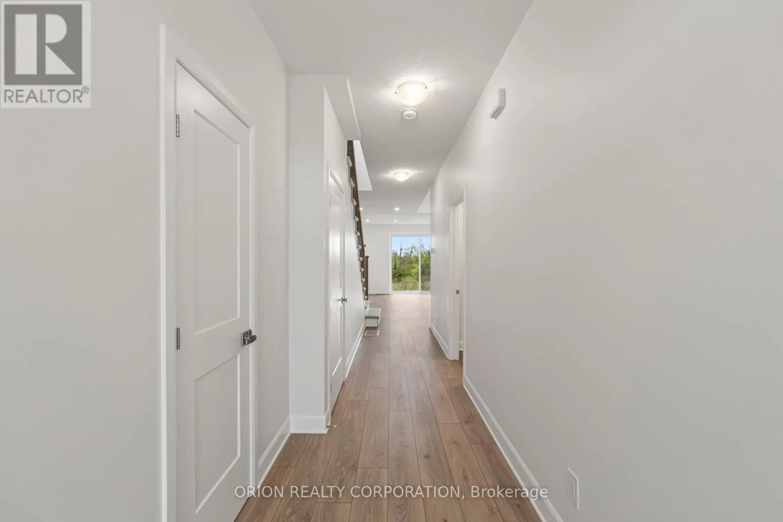 418 BUCKTHORN DRIVE
