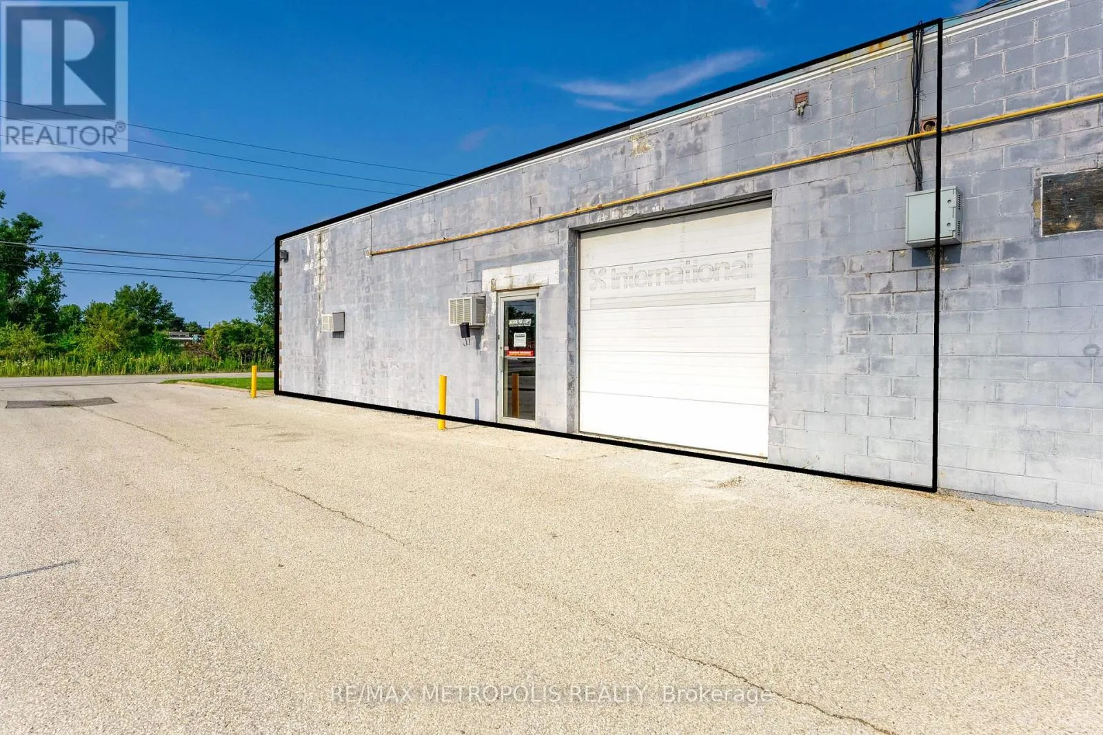 # 1 & 2 - 1173 MICHENER ROAD
