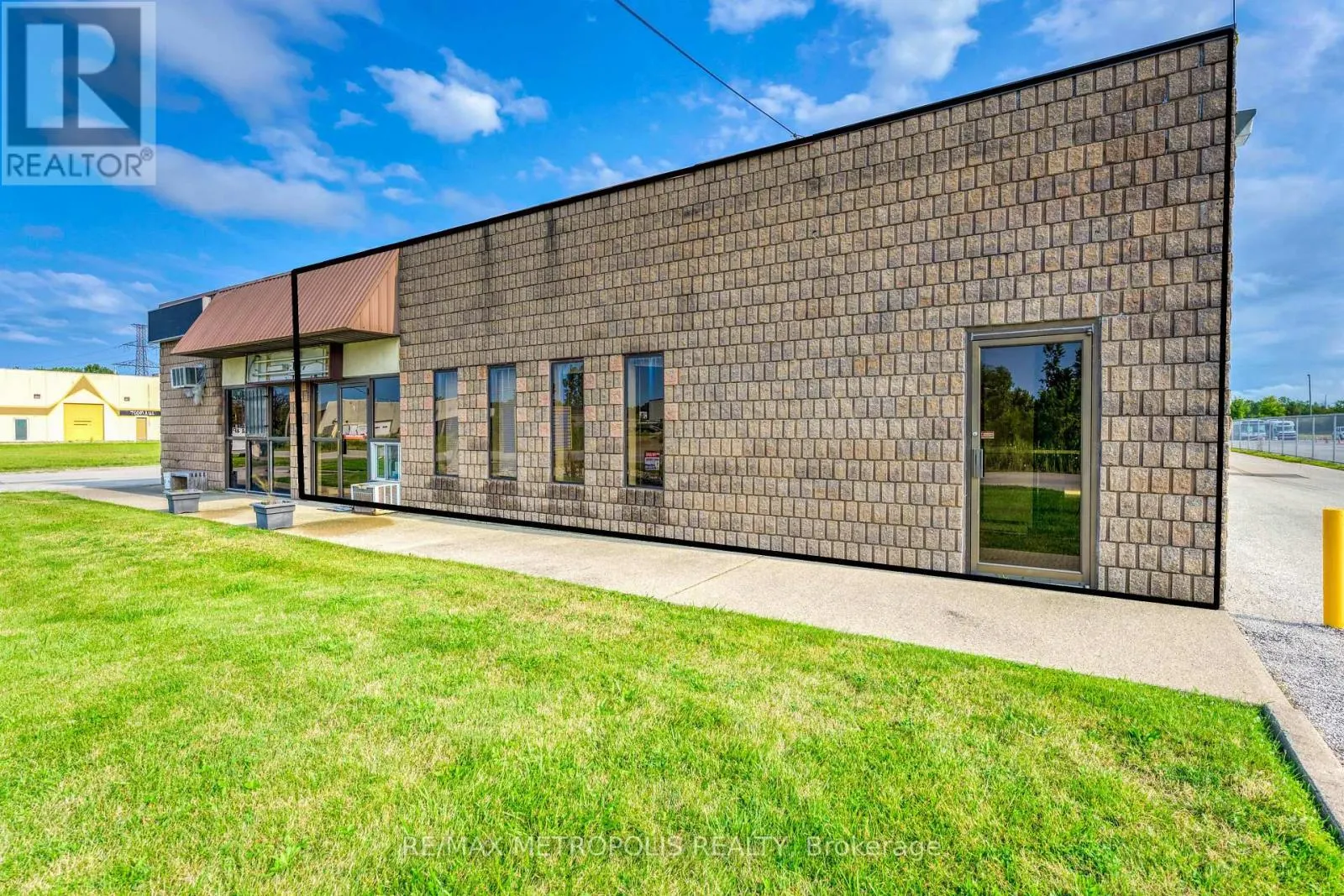 # 1 & 2 - 1173 MICHENER ROAD