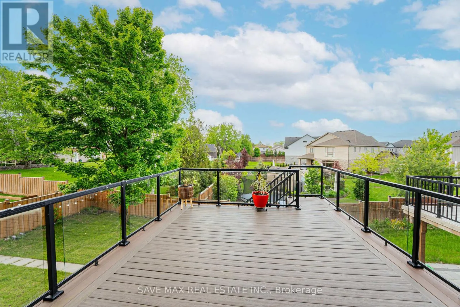 26 FALCONRIDGE DRIVE