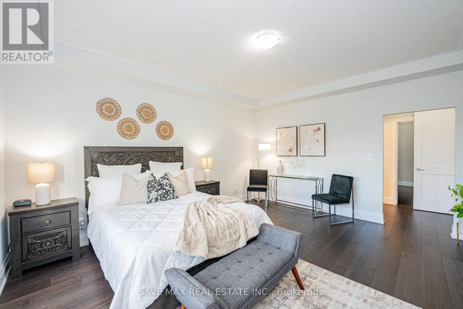 26 FALCONRIDGE DRIVE