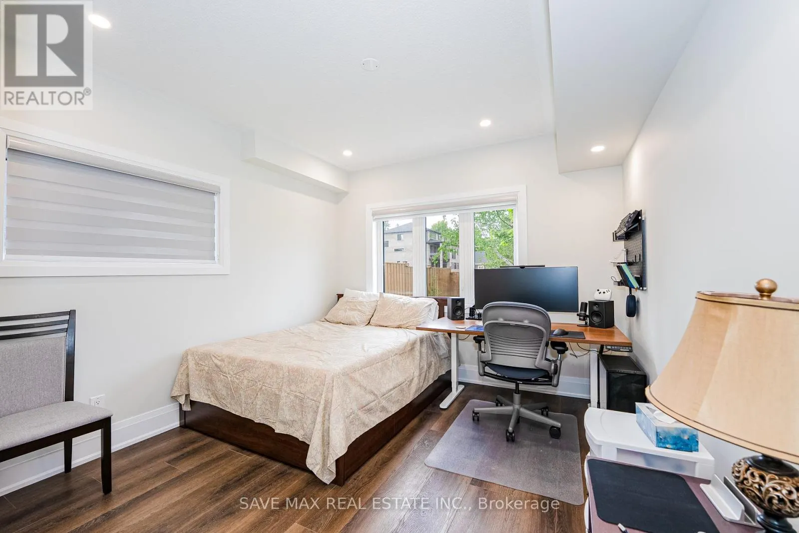 26 FALCONRIDGE DRIVE