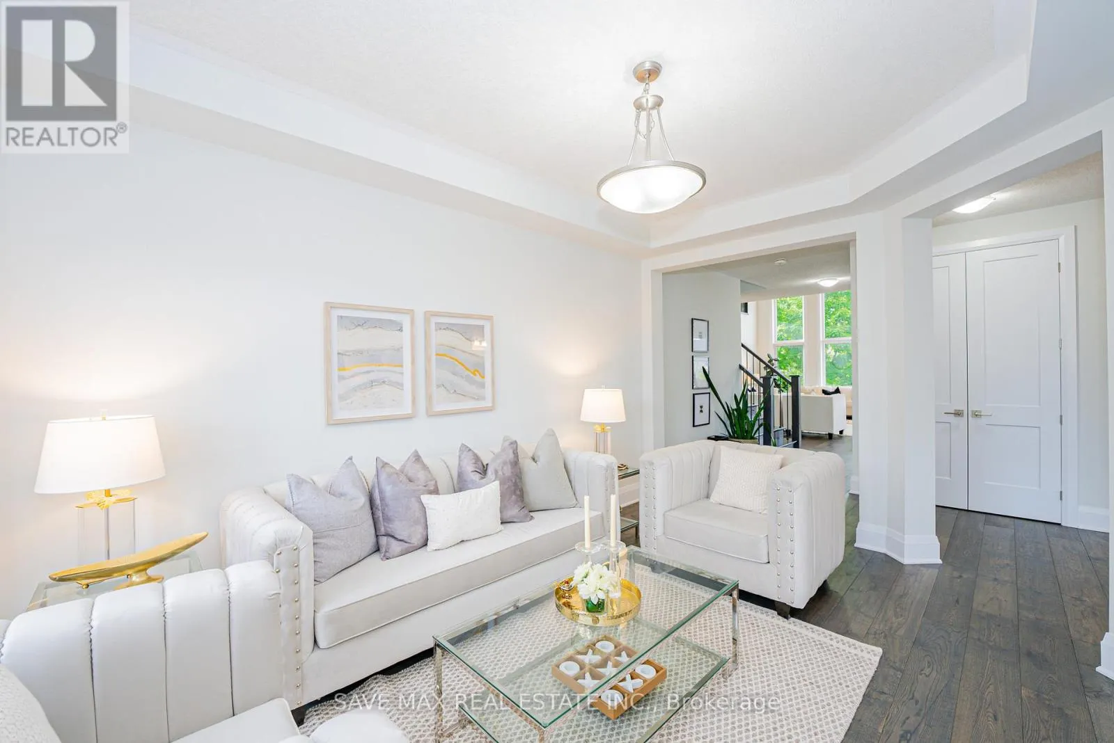 26 FALCONRIDGE DRIVE